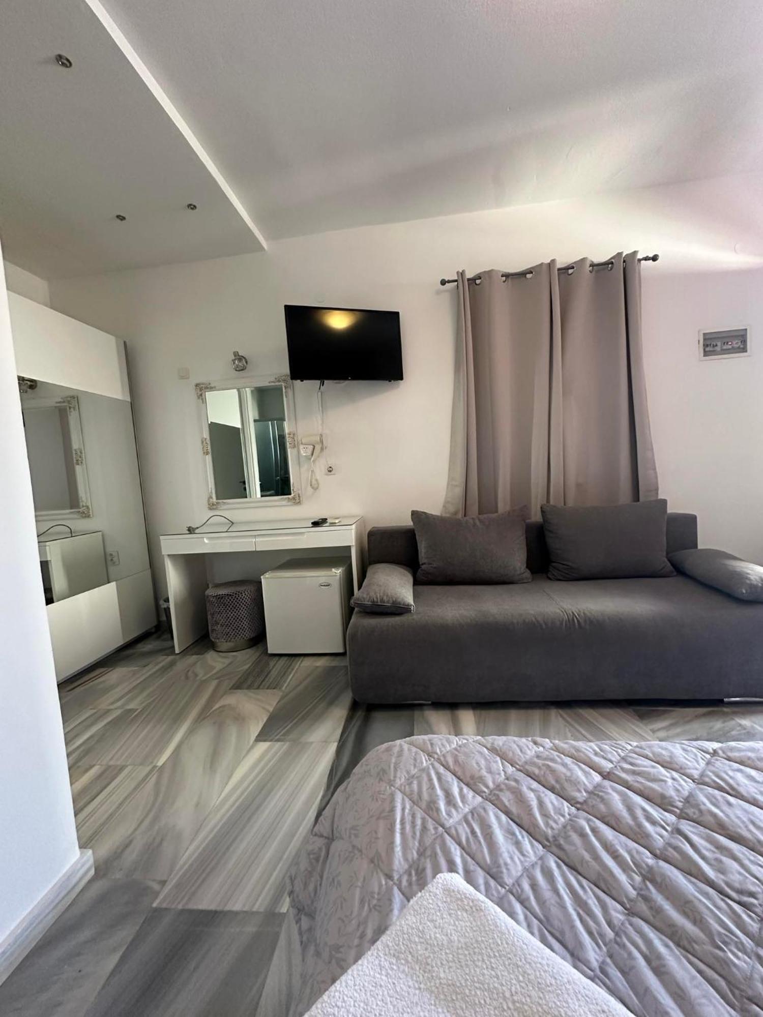 אגיוס סוסטיס Akrogiali Hotel מראה חיצוני תמונה